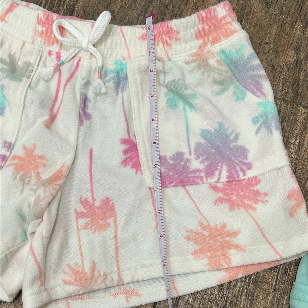Girls Shorts - Picture 10 of 16